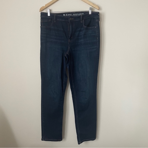 Lot | 4 Pairs of Jeans | Bulk Denim | Yoga Jeans Levi’s Reitmans | Sizes 29 - 31 - Picture 4 of 7